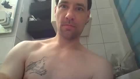 Snapshot of dickxxxd chatting on 20, 12, 2025 dickxxxd online show from 20, 12, 2025