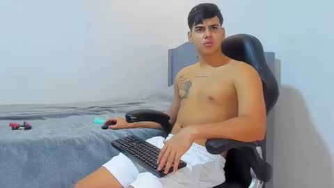 DIEGO CAZAS online show from 8, 2, 2025