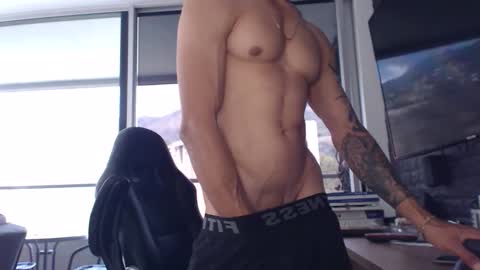 Snapshot of diehgoo_ortega chatting on 12, 11, 2025 Diego Ortega online show from 12, 11, 2025