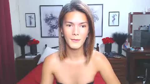 Dennesse online show from 5, 11, 2025