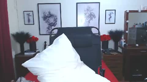 Dennesse online show from 23, 11, 2025