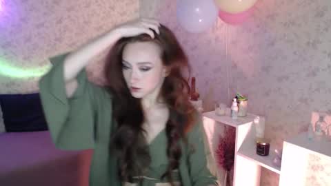Hi im Alice 3 Im usualy online 03-10 or 17-21 UTC0 online show from 14, 12, 2025