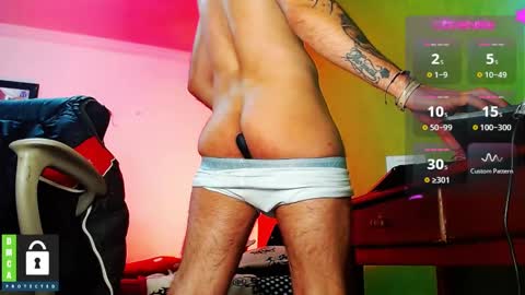 Snapshot of diilanhot chatting on 13, 12, 2024  Dylan  online show from 13, 12, 2024