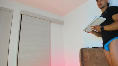 Snapshot of dilan_coy chatting on 20, 12, 2025 Dilan Coy online show from 20, 12, 2025