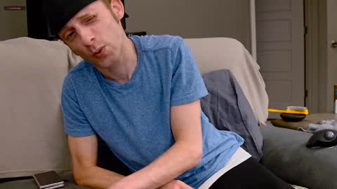 Snapshot of dilldough405 chatting on 24, 12, 2024 Dilldough405 online show from 24, 12, 2024