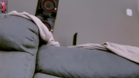 Snapshot of dilldough405 chatting on 8, 1, 2025 Dilldough405 online show from 8, 1, 2025