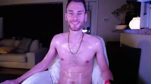 Meechii online show from 10, 2, 2025