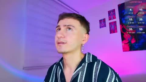 Julian Independent Model online show from 30, 5, 2026