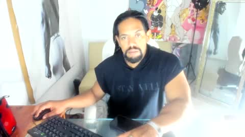 Snapshot of dimitry_muscle chatting on 4, 1, 2025 dimitry kyle mucle online show from 4, 1, 2025