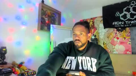 Snapshot of dimitry_muscle chatting on 5, 11, 2025 dimitry kyle mucle online show from 5, 11, 2025