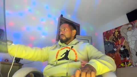 Snapshot of dimitry_muscle chatting on 11, 11, 2025 dimitry kyle mucle online show from 11, 11, 2025