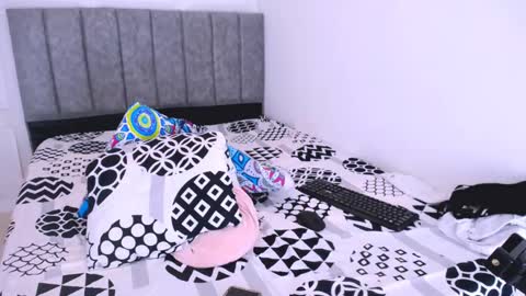 DINA online show from 17, 2, 2025