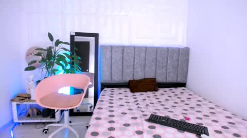 DINA online show from 13, 9, 2025