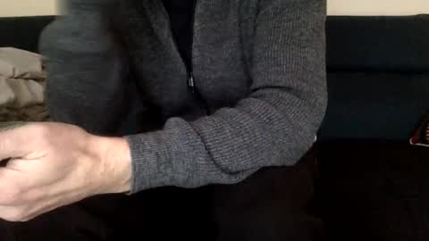 dinnerout1111 online show from 20, 1, 2025