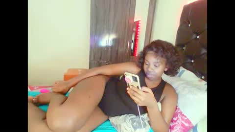 Snapshot of dinnydakrazx chatting on 16, 12, 2025 dinnydakrazx online show from 16, 12, 2025