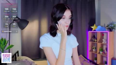 Snapshot of dionneslupe chatting on 15, 9, 2025 Ness online show from 15, 9, 2025