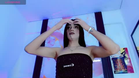 Diosiris Riannys online show from 13, 7, 2026