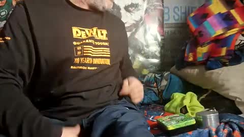 dirtmcgirt82 online show from 27, 1, 2025