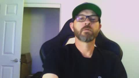 Snapshot of dirtrider15 chatting on 17, 2, 2025 dirtrider15 online show from 17, 2, 2025