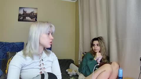 Snapshot of dirty_kiss69 chatting on 29, 11, 2025 Dirty Kiss69 online show from 29, 11, 2025