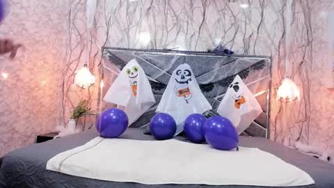 Snapshot of dirty_miia chatting on 31, 10, 2025 MIA online show from 31, 10, 2025