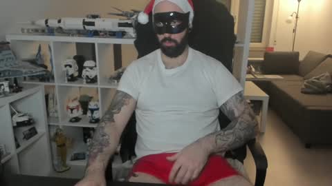 Snapshot of dirtybalws chatting on 25, 12, 2024 Robert online show from 25, 12, 2024