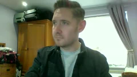 Snapshot of dirtylondon729 chatting on 7, 1, 2026 Exhibitionist Ben online show from 7, 1, 2026