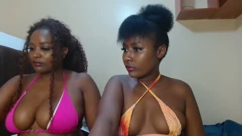 Snapshot of disah_002 chatting on 18, 9, 2025 disah_002 online show from 18, 9, 2025