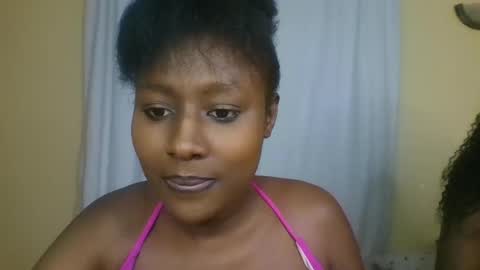 Snapshot of disah_002 chatting on 22, 10, 2025 disah_002 online show from 22, 10, 2025