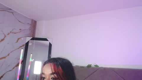 disyamil_pineda online show from 16, 5, 2026