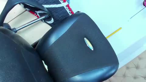 Snapshot of divaxxx4 chatting on 19, 2, 2025 divaxxx4 online show from 19, 2, 2025