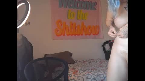 Snapshot of divinathedivine chatting on 1, 10, 2025 divinathedivine online show from 1, 10, 2025