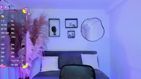 Snapshot of divine_amy chatting on 13, 10, 2025 Amy online show from 13, 10, 2025