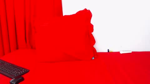 divinebooty93 online show from 21, 1, 2025