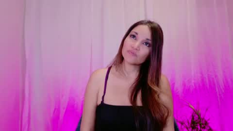 Snapshot of divinelynn chatting on 20, 1, 2025 DivineLynn online show from 20, 1, 2025