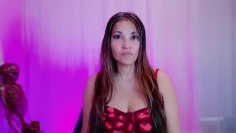 Snapshot of divinelynn chatting on 4, 2, 2025 DivineLynn online show from 4, 2, 2025