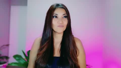 Snapshot of divinelynn chatting on 12, 11, 2025 DivineLynn online show from 12, 11, 2025