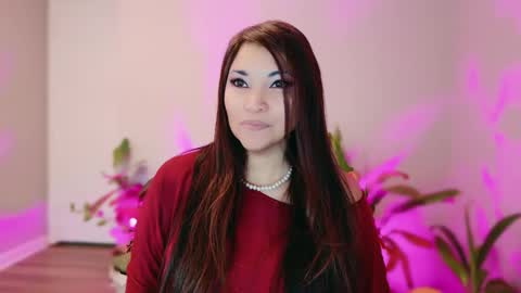 DivineLynn online show from 1, 2, 2026