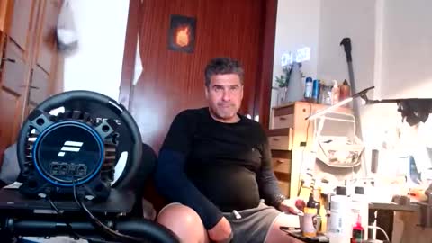 divitimido online show from 29, 4, 2026