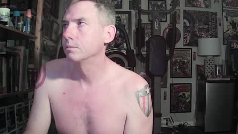 dix_handley_50 online show from 19, 4, 2026