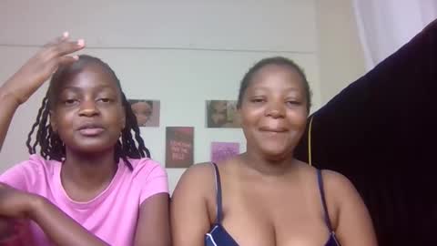 Snapshot of dixie_slutty2 chatting on 16, 9, 2025 Dixie online show from 16, 9, 2025