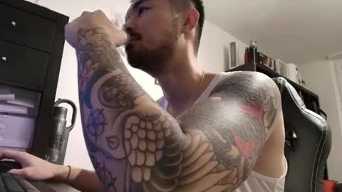 Snapshot of dixonhuang chatting on 23, 9, 2025 D online show from 23, 9, 2025