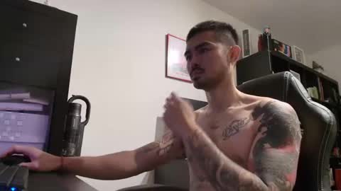 Snapshot of dixonhuang chatting on 24, 9, 2025 D online show from 24, 9, 2025