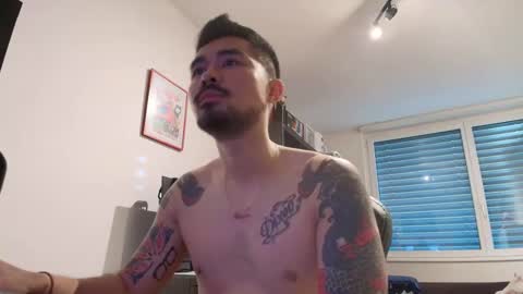 Snapshot of dixonhuang chatting on 14, 11, 2025 D online show from 14, 11, 2025