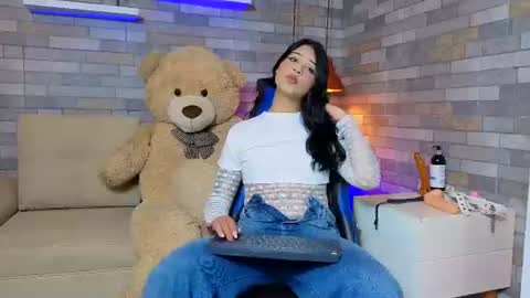 Snapshot of dixypalmer chatting on 5, 7, 2026 DixyPalmer online show from 5, 7, 2026