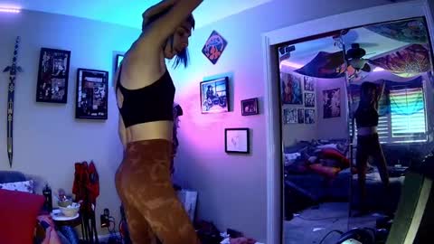 Snapshot of dizzythedoggo chatting on 15, 9, 2025 The Cottoncandy Coyote online show from 15, 9, 2025