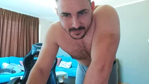 STR8 BOYv online show from 13, 2, 2025