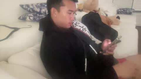 Snapshot of dlasian98 chatting on 14, 2, 2025 DL Asian Sissy online show from 14, 2, 2025