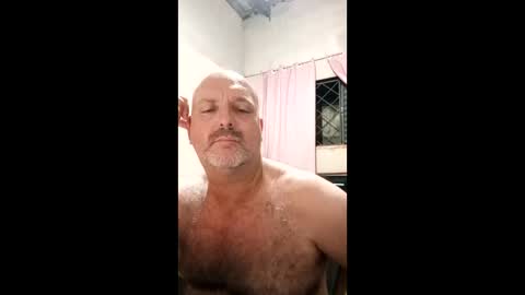 Snapshot of dllj1976 chatting on 8, 4, 2026 dllj1976 online show from 8, 4, 2026