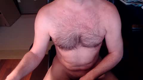 Snapshot of dloop123 chatting on 24, 12, 2024 otterbator online show from 24, 12, 2024